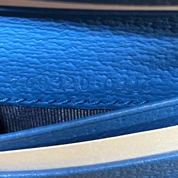 Authentic Gucci Monogrammed Open-Fold Wallet - Picture 6 of 7